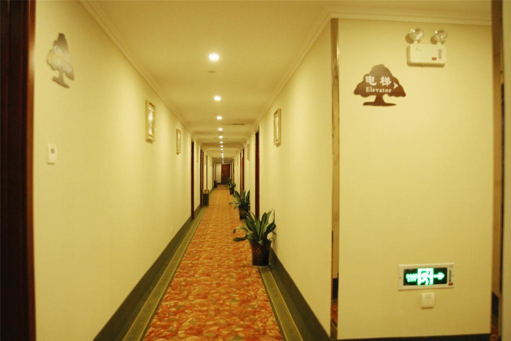 Greentree Inn Chongqing Yuzhou Road Hotel Exterior photo